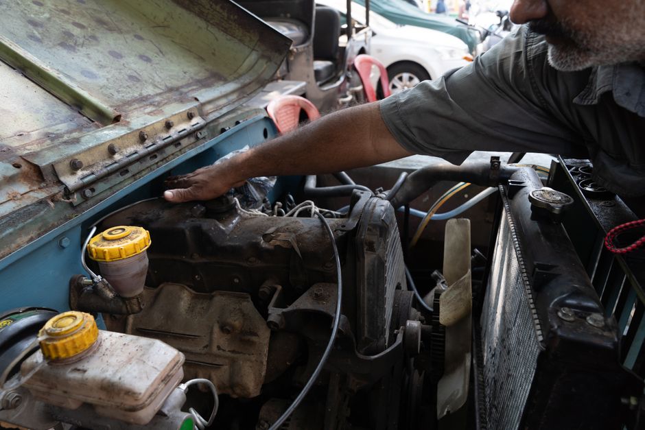 Engine overhaul cost