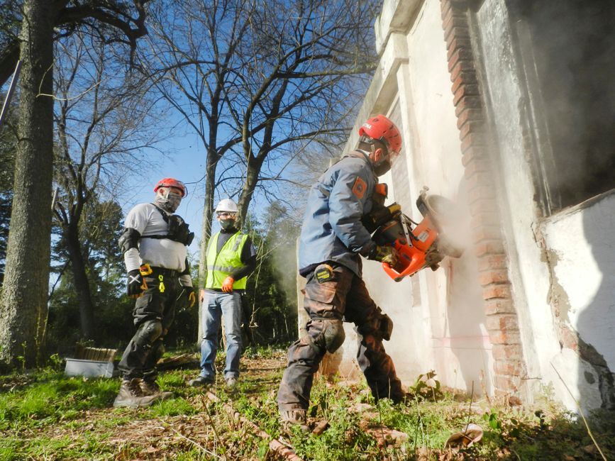 demolition contractor